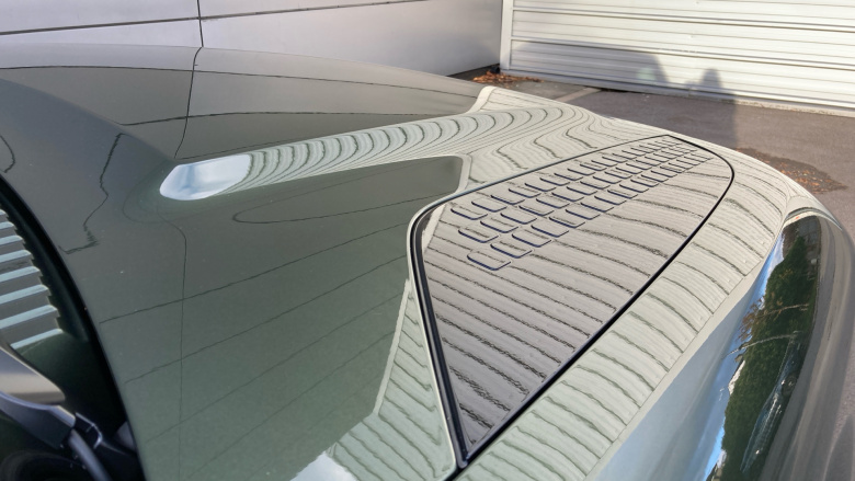 Land Rover Defender 3.0 D250 X-Dynamic SE 90 3dr Auto Diesel Estate